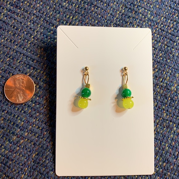 Oregon Ducks 🦆 Themed Handcrafted Earrings - Picture 5 of 8